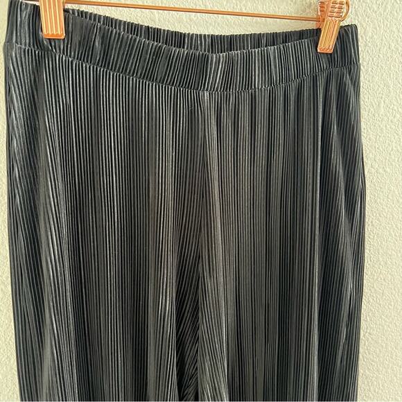 Zara Black Straight Flare Semi Sheer Black Vertical Accordion Crinkle Pants S - Picture 4 of 9